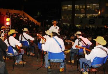 O maior encontro de violeiros no Sesc de Taguatinga Norte em 2007 e a Escola de Música Betesda
