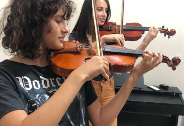 Escola de Música Betesda: Sua Jornada Musical Começa Aqui!